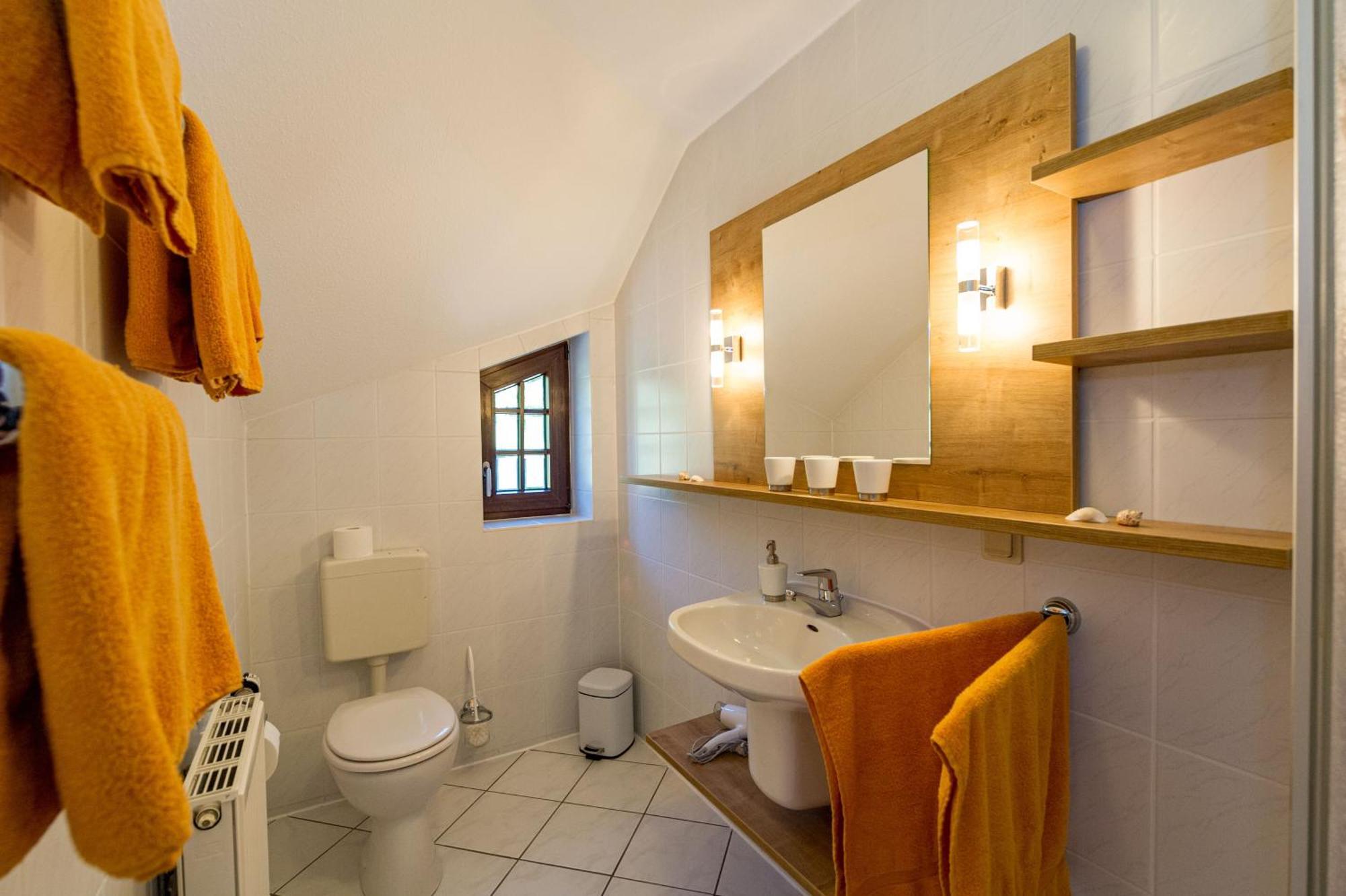 Selliner Ferienappartements Mit Balkon Und Seeblick Екстериор снимка