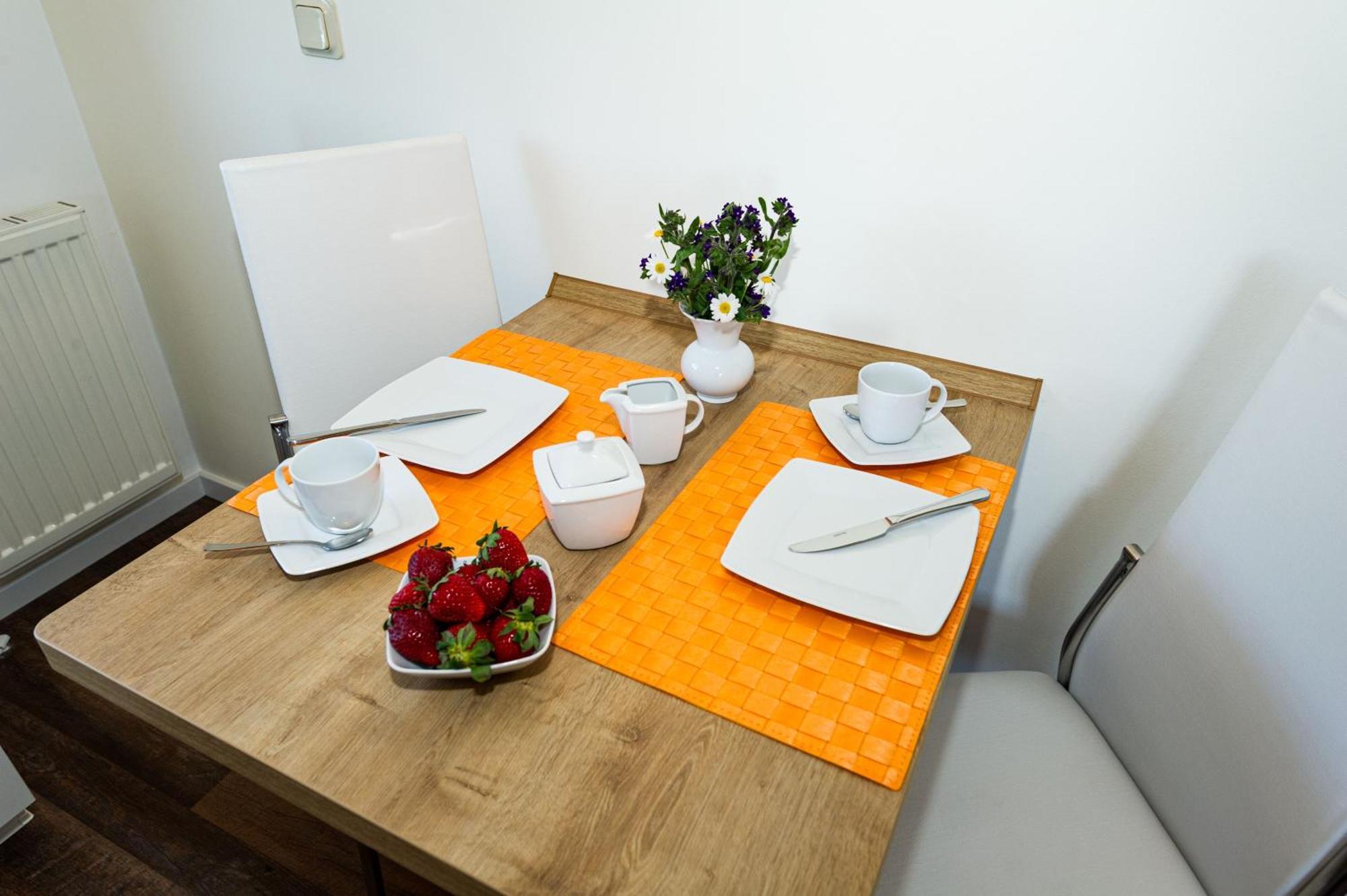 Selliner Ferienappartements Mit Balkon Und Seeblick Екстериор снимка